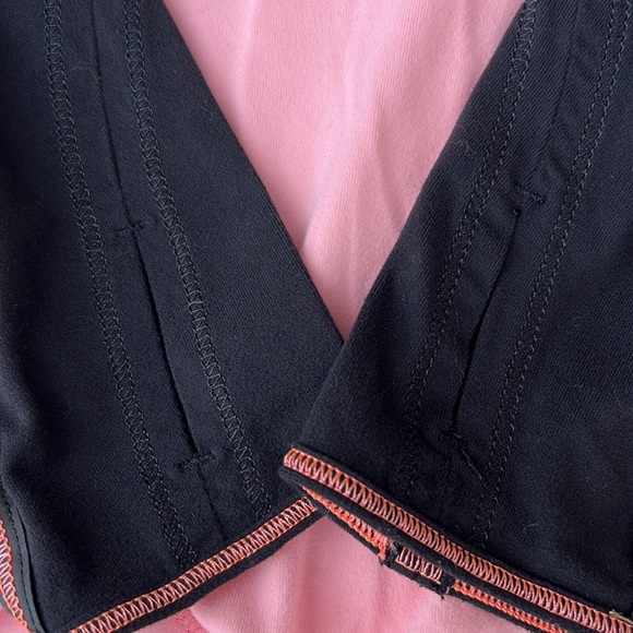 Lululemon Layer Me Long Black Coral Sleeve Size 4 - Picture 5 of 10